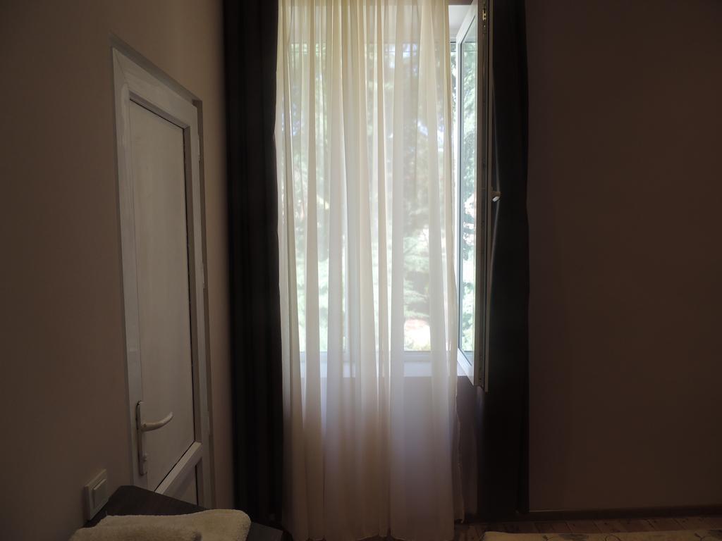 Guest House Chirina Sighnaghi Εξωτερικό φωτογραφία